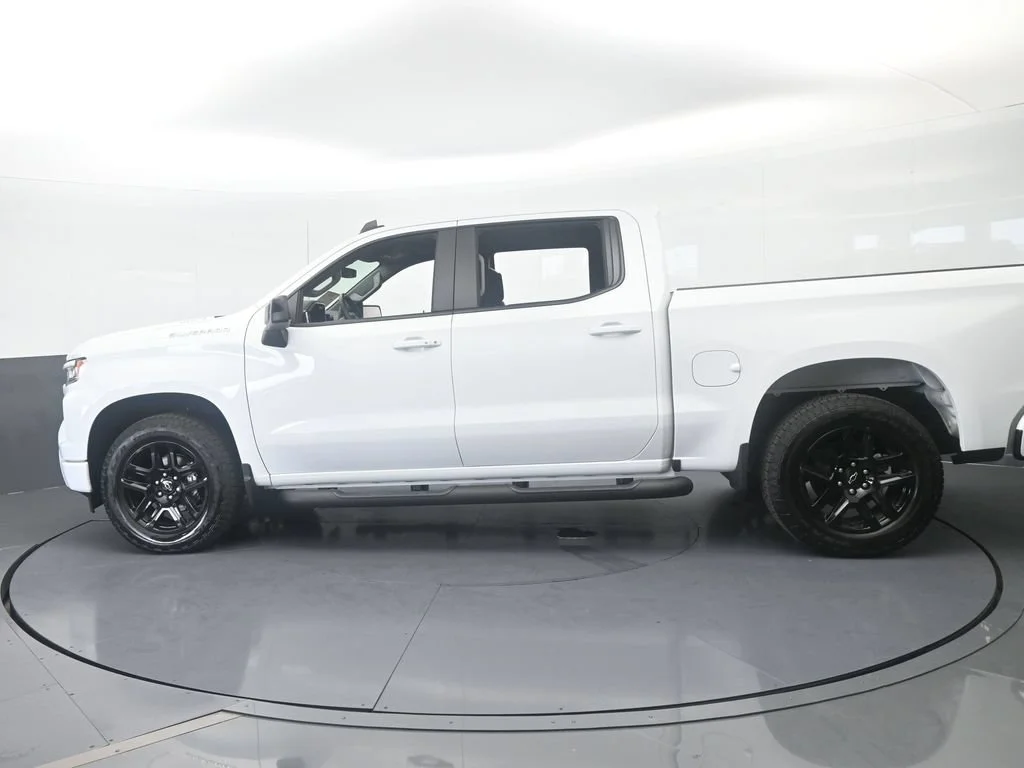 Used 2026 Summit White Chevrolet RST image 3