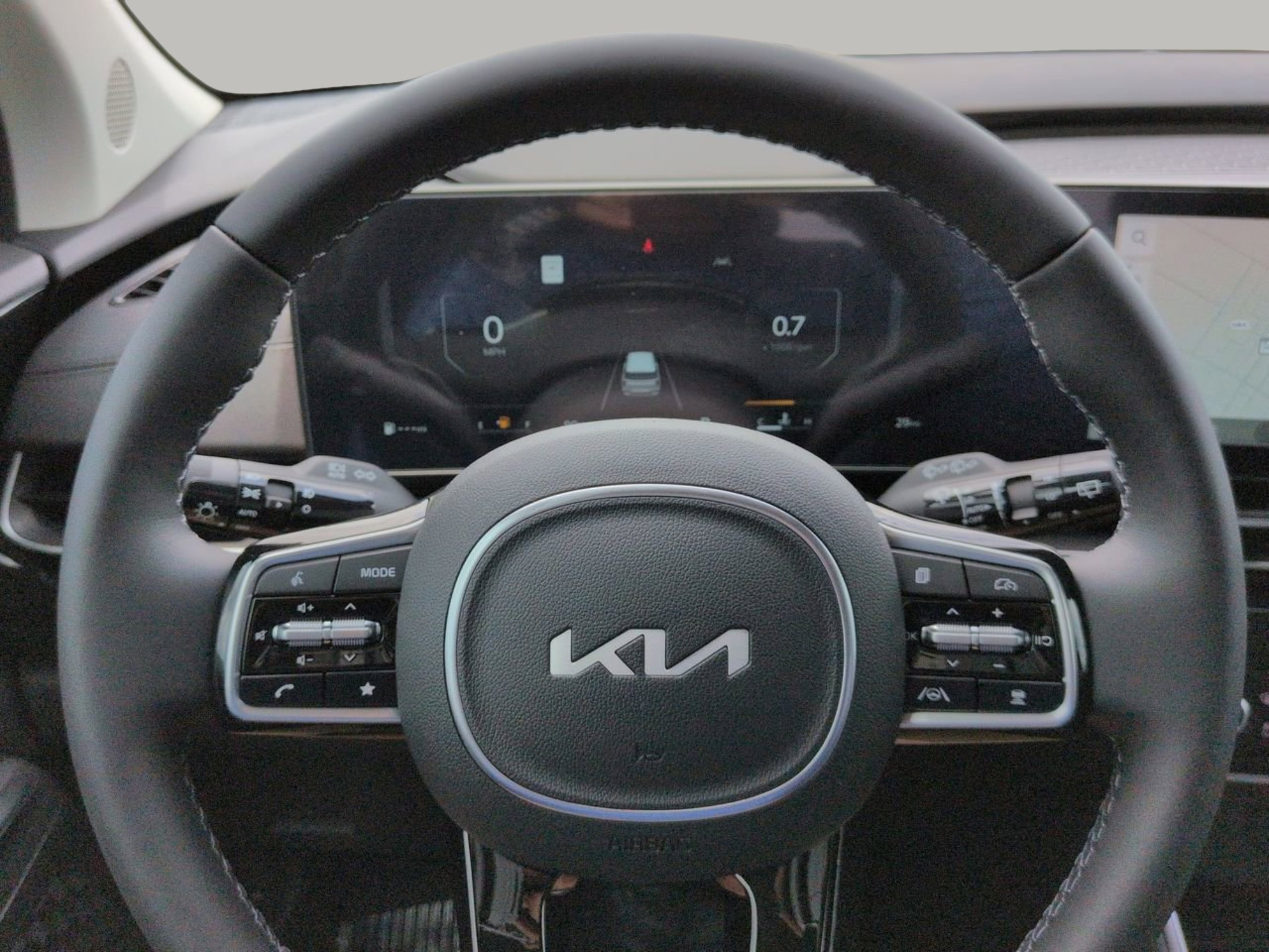 New 2026 Ceramic Silver Kia SX Prestige image 26