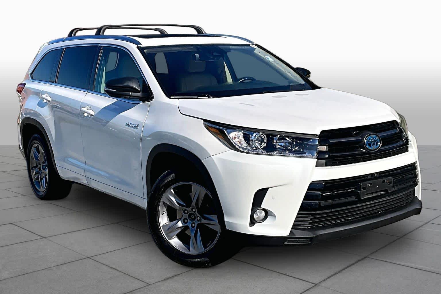 Used 2017 Blizzard Pearl Toyota Hybrid Limited Platinum image 4