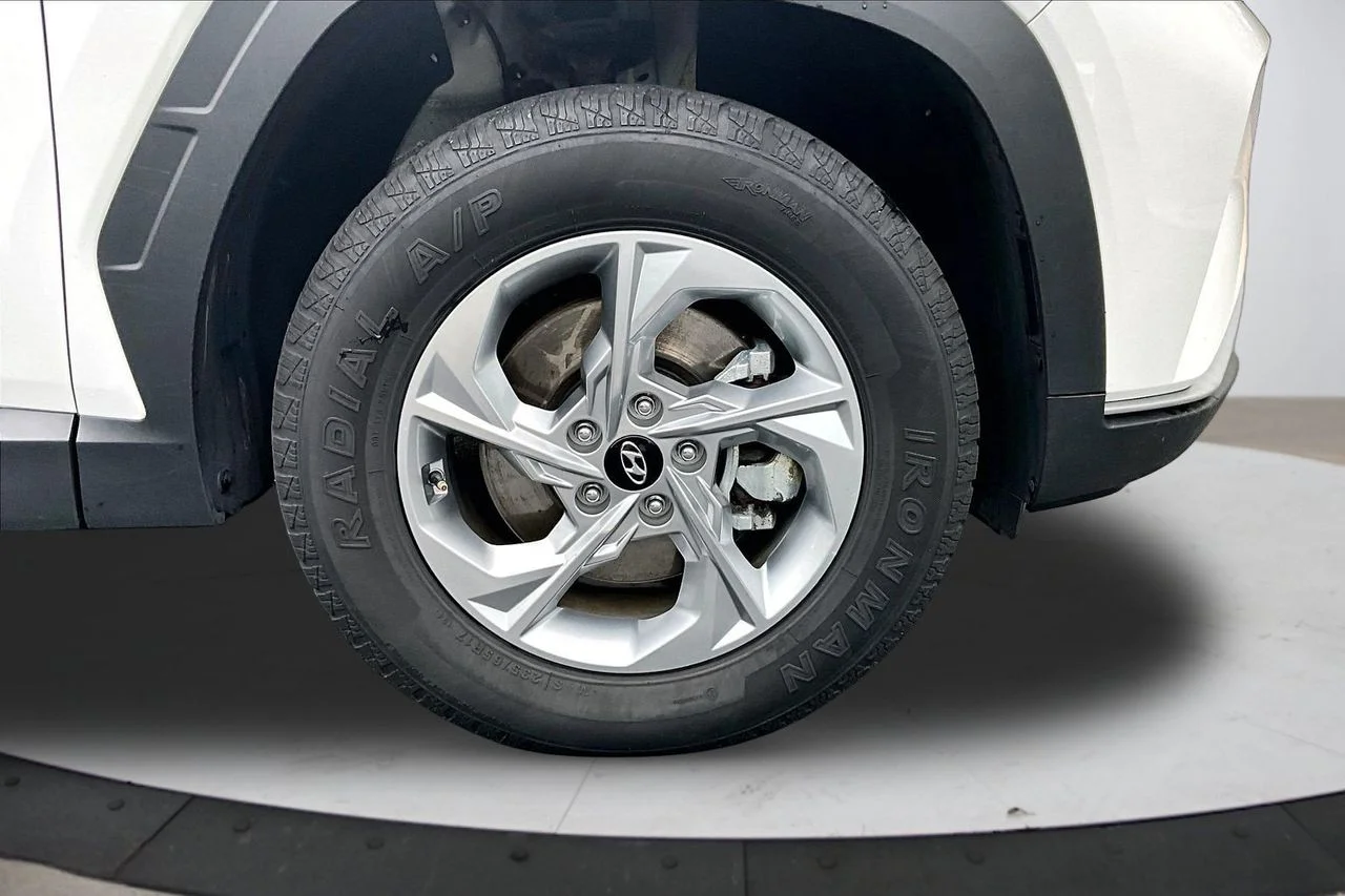 Certified Used 2024 White Hyundai SEL image 32