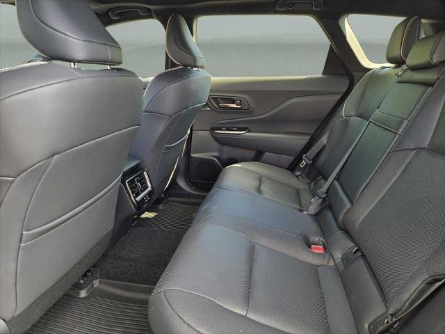 2025 Toyota Crown Signia Limited - Photo 13