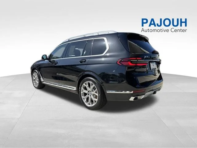 Used 2023 Black BMW xDrive40i image 4