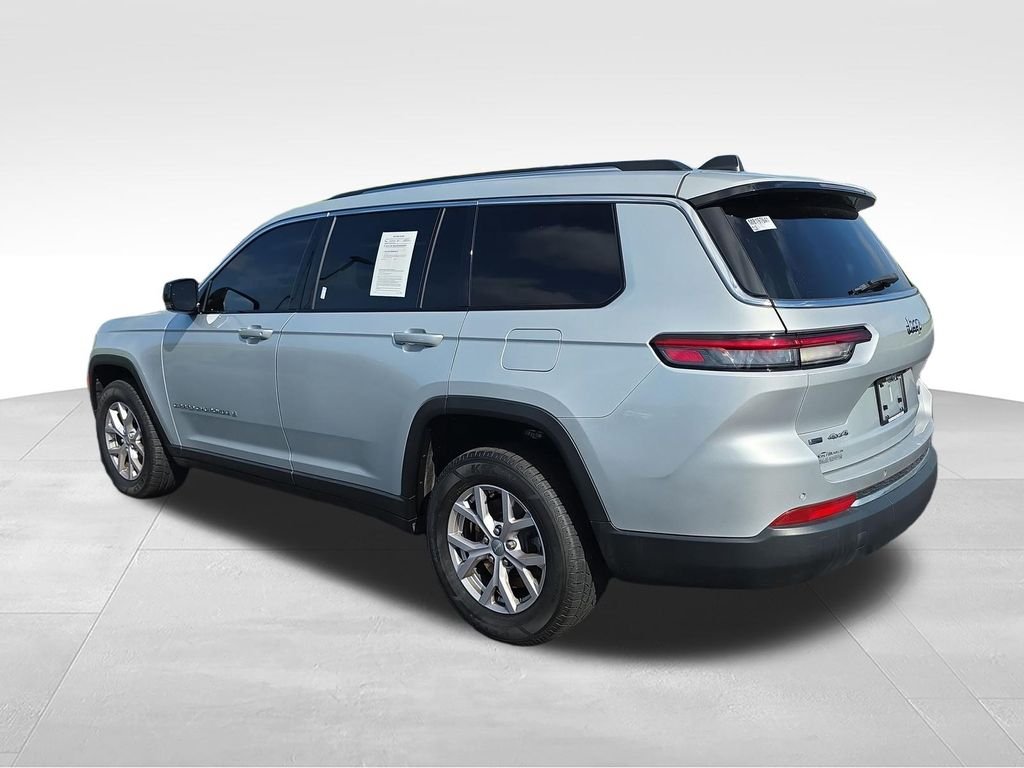 Used 2021 Silver Jeep Limited image 3