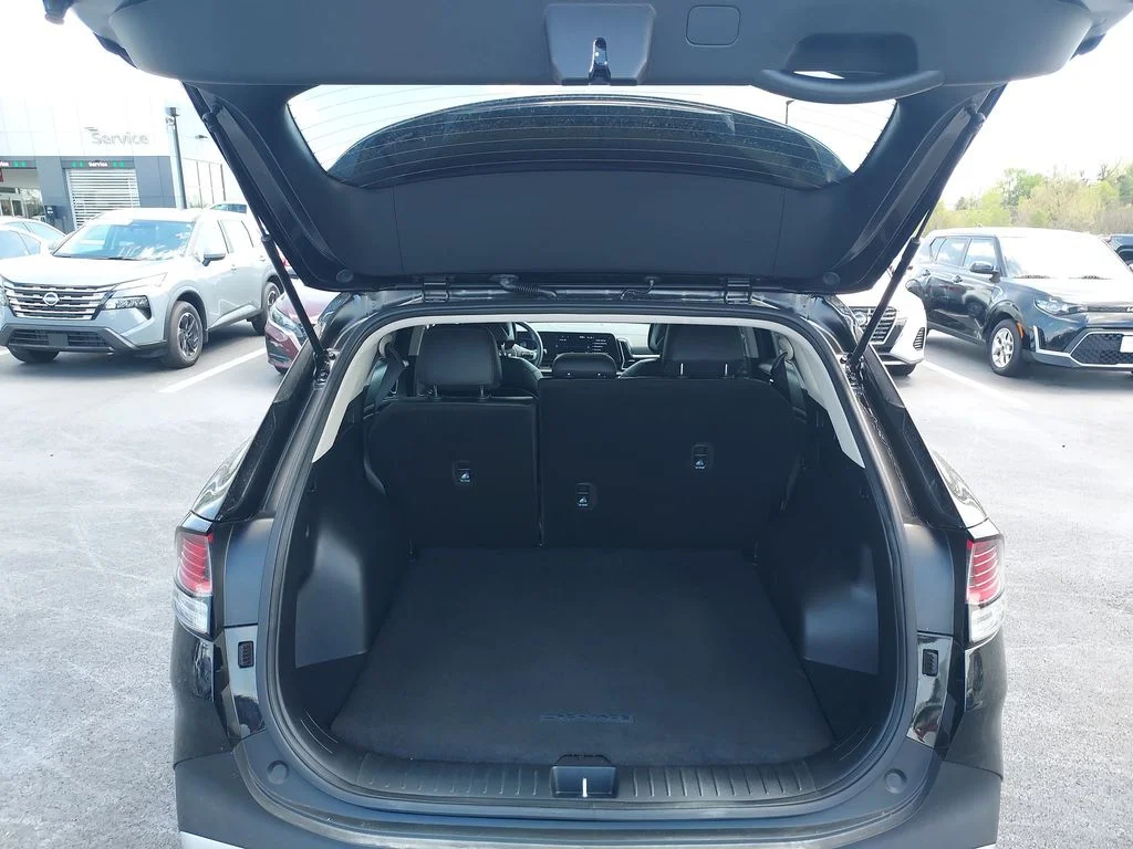 Used 2025 Black Kia EX image 29