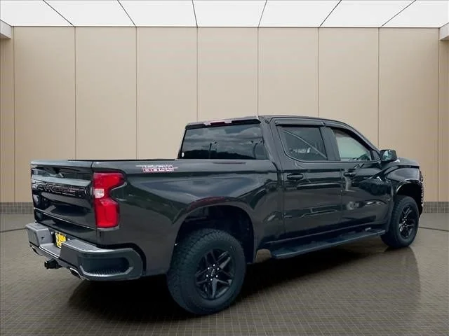 Used 2021 Brown Chevrolet LT Trail Boss image 3