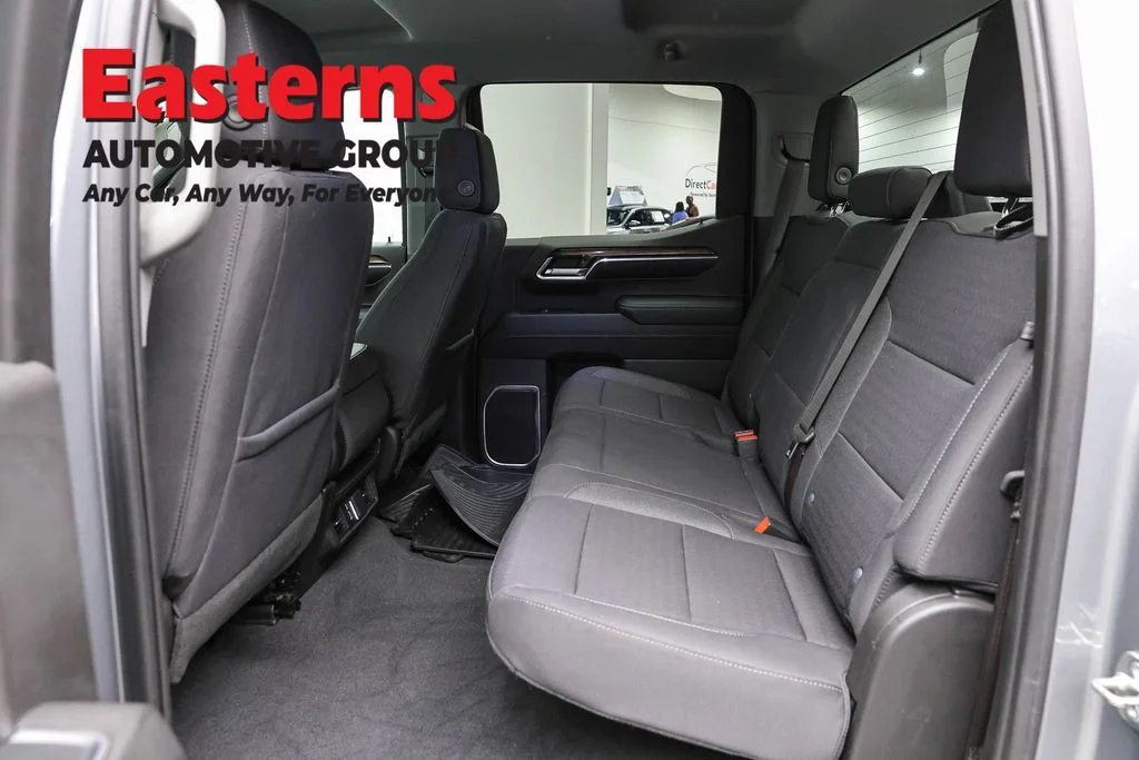 Used 2023 Gray Chevrolet LT image 23
