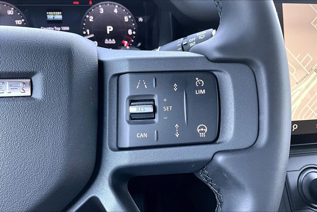 Used 2026 Green Land Rover S image 20