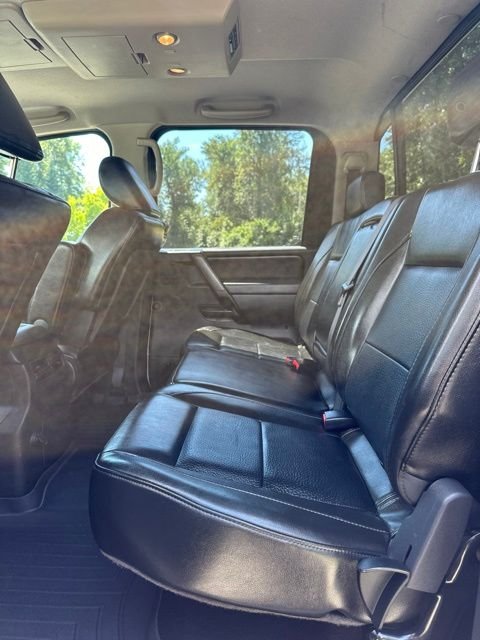 2011 Nissan Titan SL - Photo 16