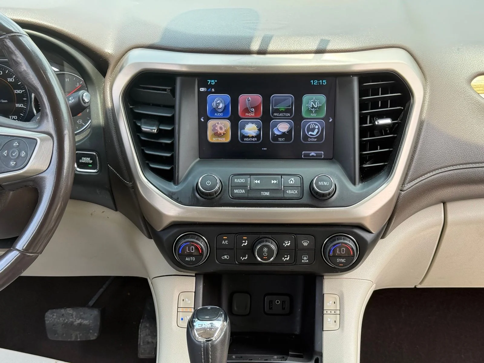 Used 2018 White GMC Denali image 17