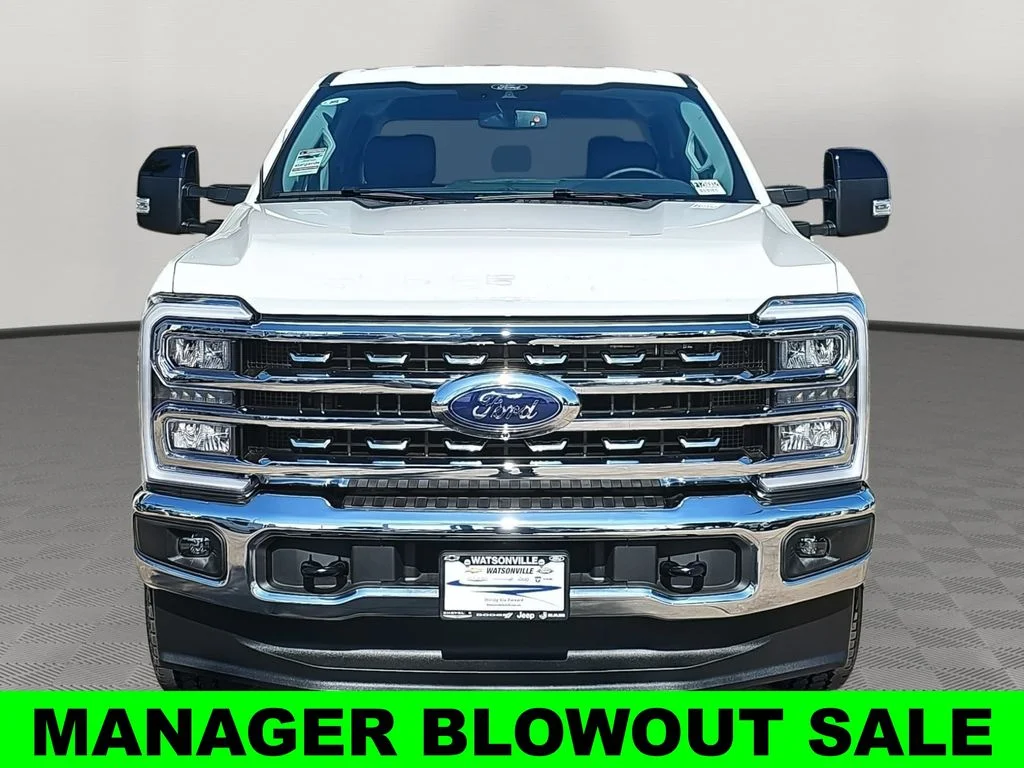 New 2026 Star White Metallic Tri-Coat Ford F-250® Platinum® image 8