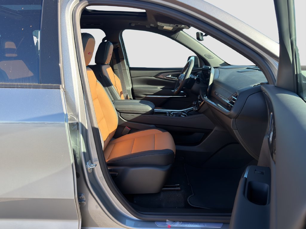 New 2027 Sterling Gray Metallic Chevrolet Z71 image 17