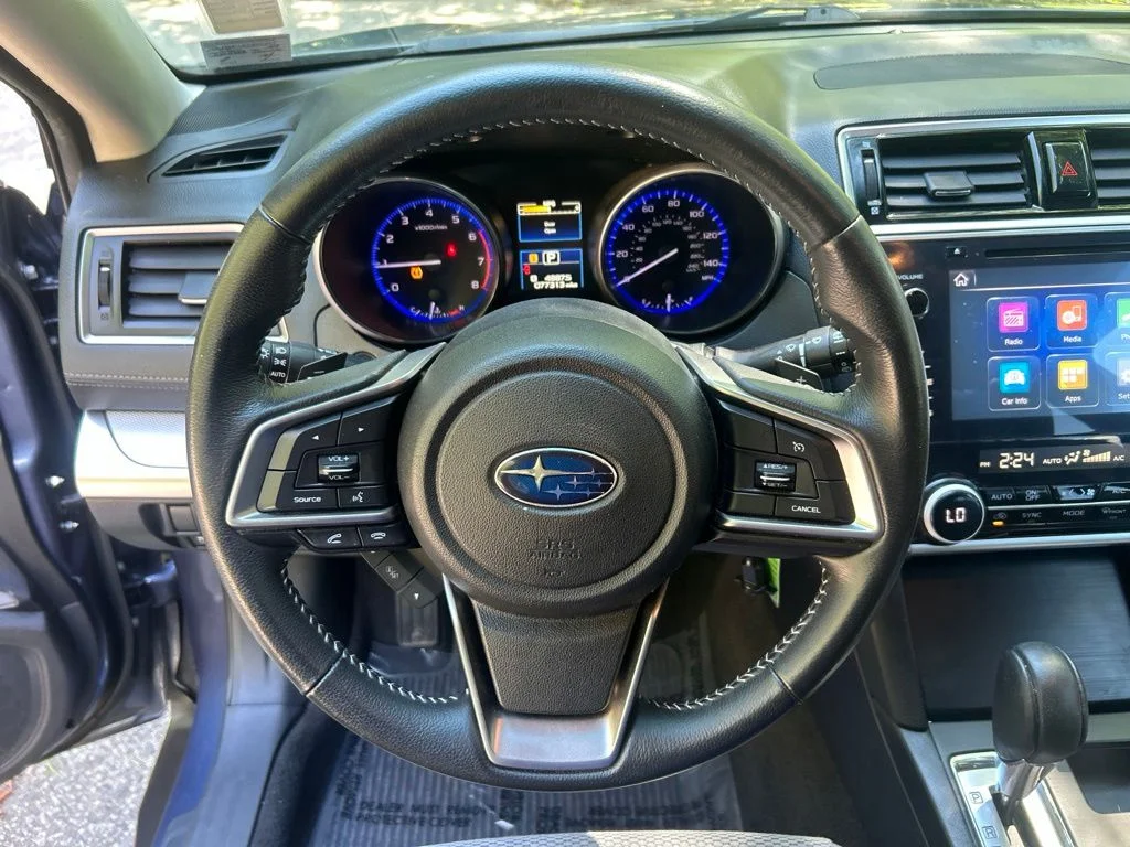 Used 2018 Blue Subaru 2.5i Premium image 20