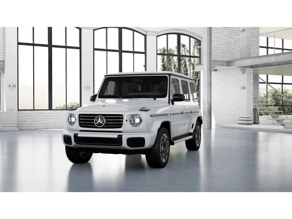 Used 2025 MANUFAKTUR Moonlight White Magno Mercedes-Benz G 580 image 41
