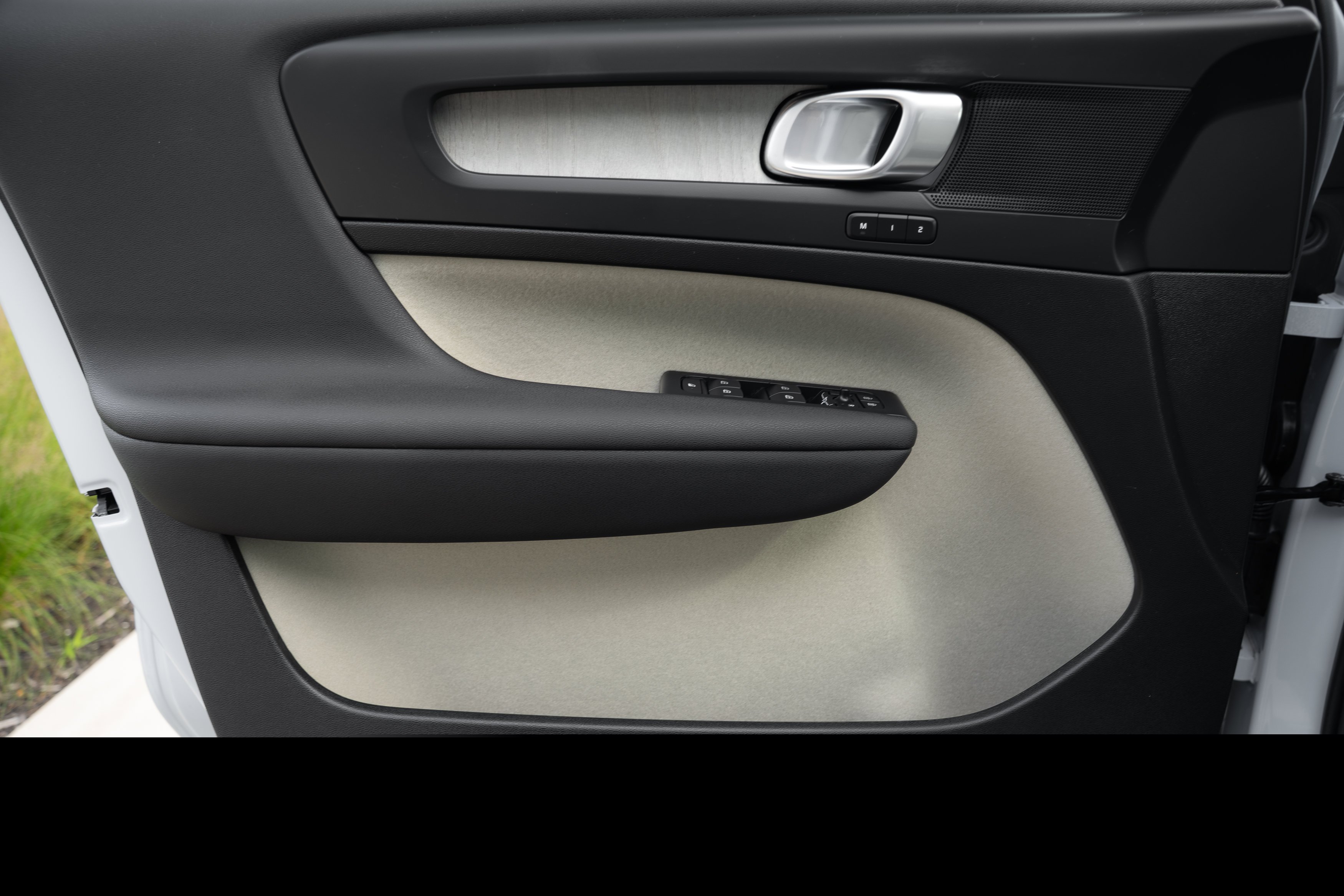 Used 2024 Cloud Blue Volvo Plus Bright Theme image 15