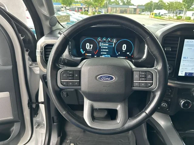 Used 2022 White Ford Lariat image 15