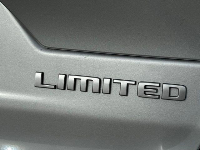 New 2026 Silver Zynith Exterior Paint Jeep Limited image 34