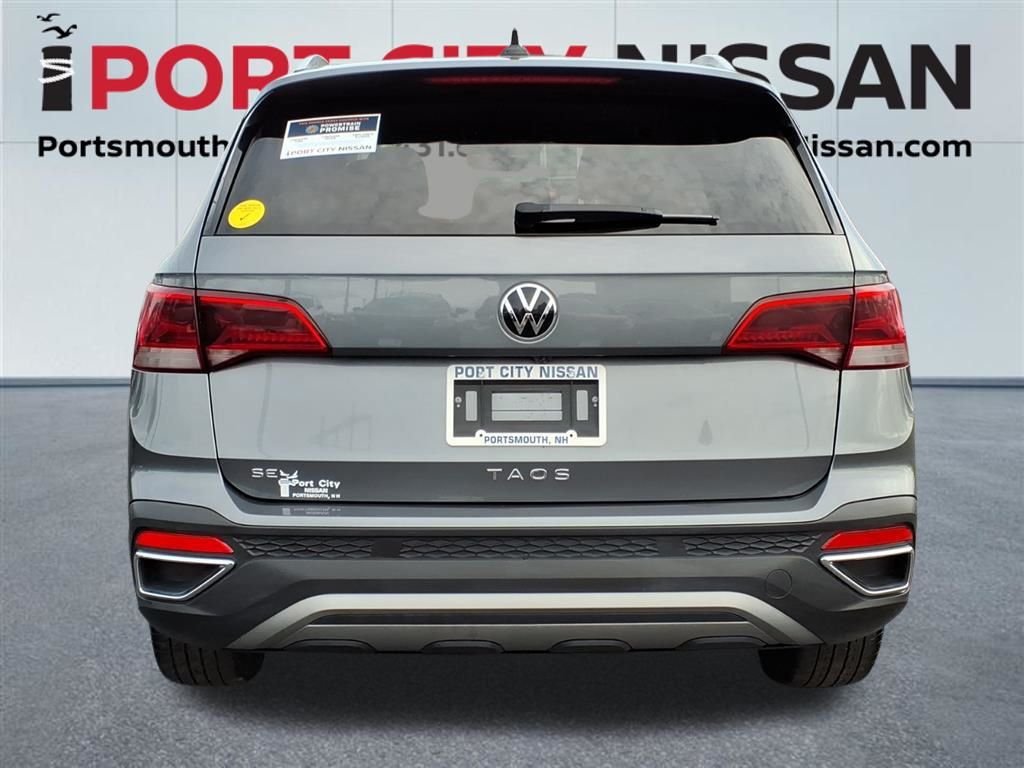 Used 2024 Platinum Gray Metallic Volkswagen 1.5T SE image 32
