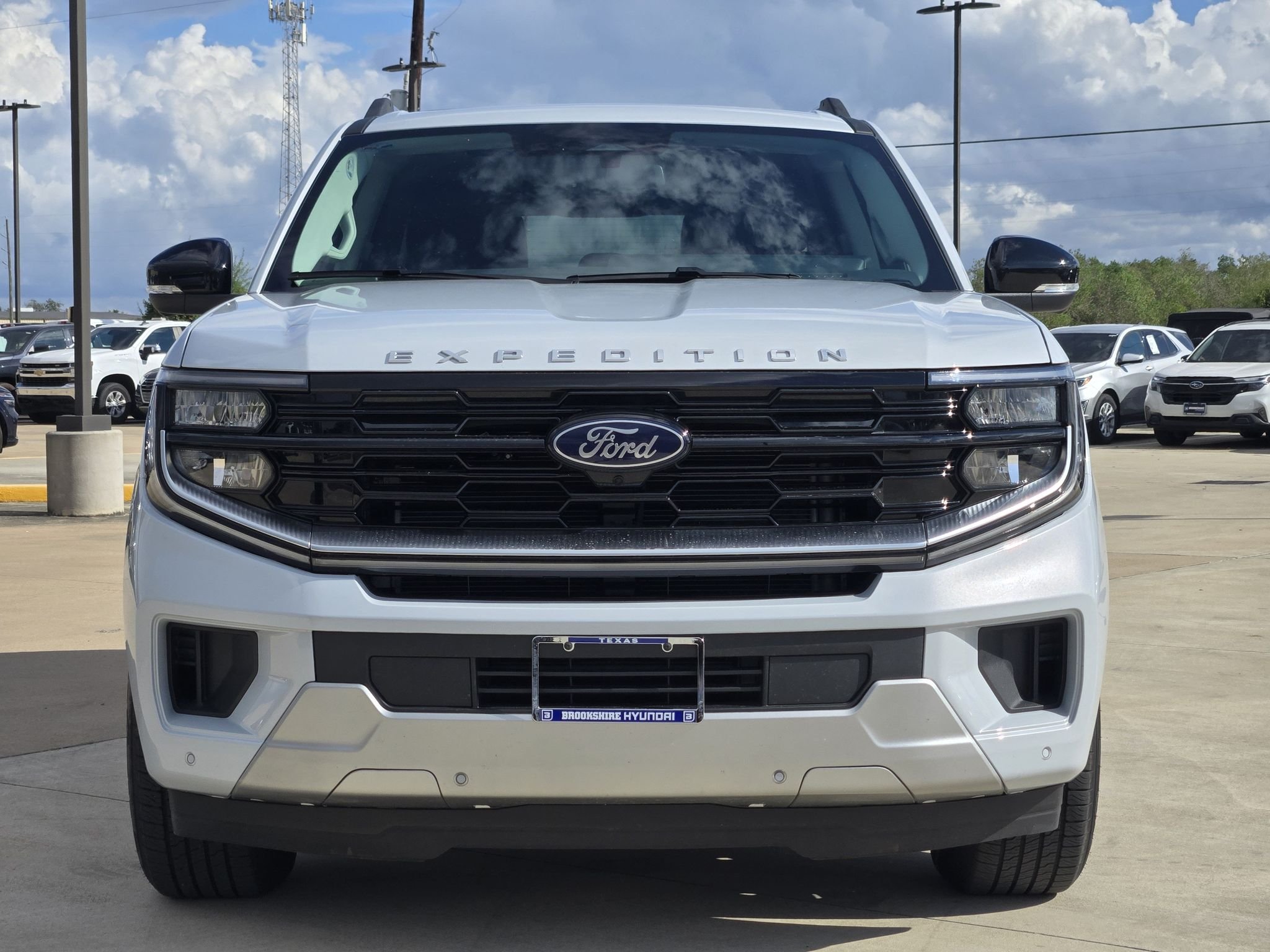 Used 2026  Ford Platinum image 2