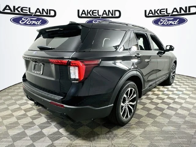 New 2026 Ford Explorer ST-Line