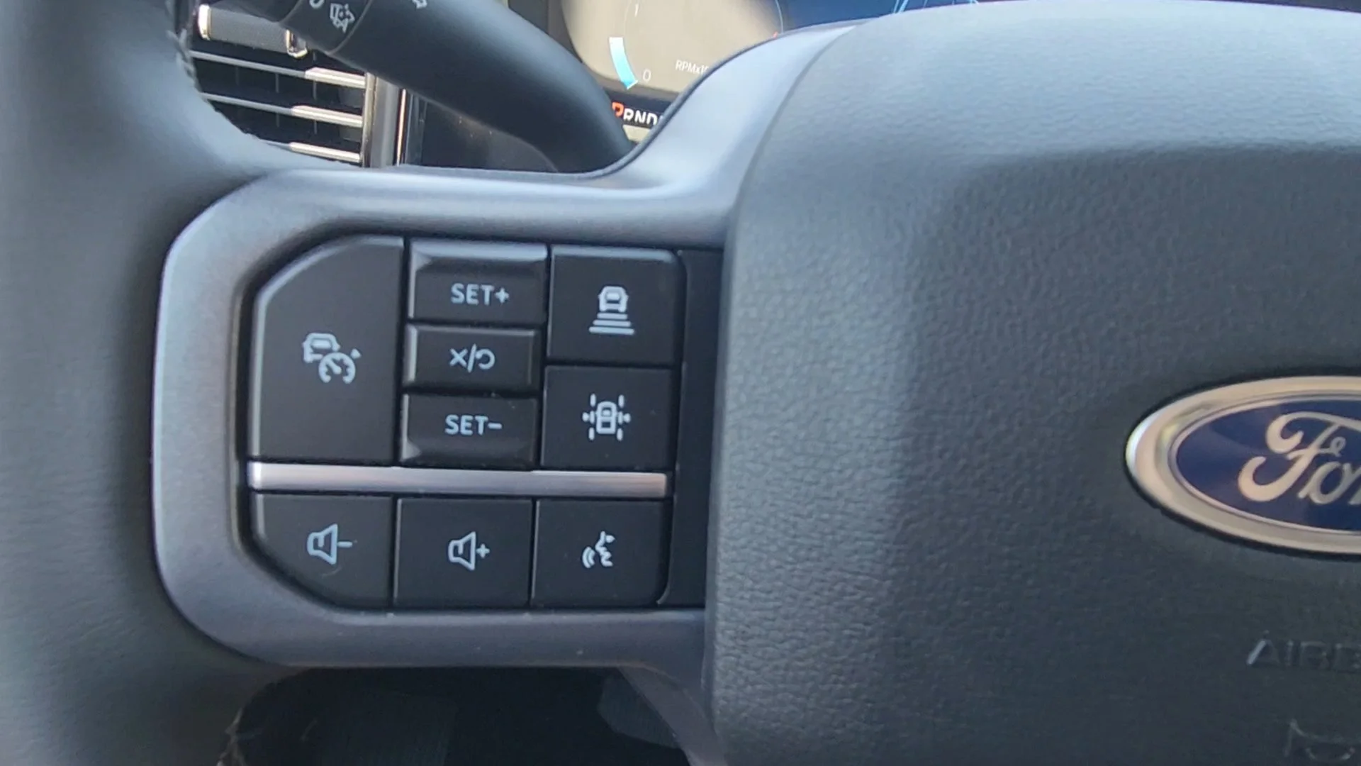 New 2026 Carbonized Gray Metallic Ford LARIAT image 11