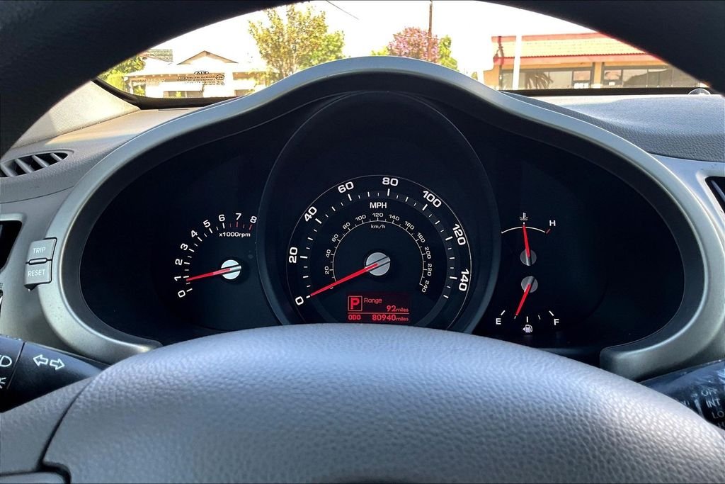 Used 2011 Red Kia LX image 11