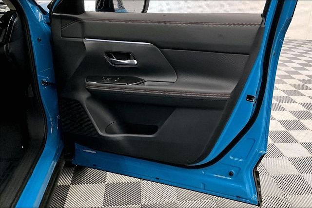 New 2026 Arctic Ice Blue Metallic with Super Black Roof Nissan SR image 34