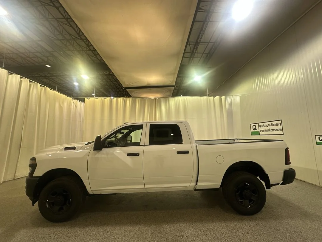 2026 RAM 3500 Tradesman - Photo 6