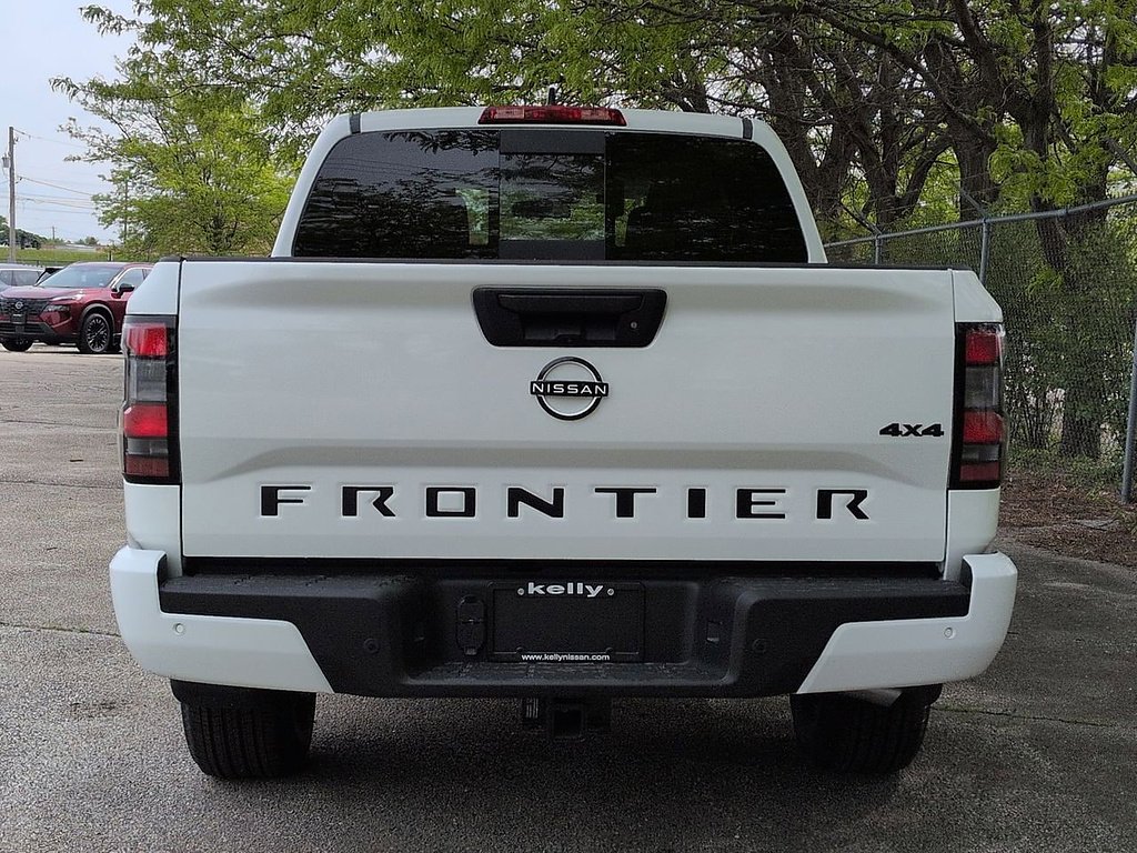 New 2026 Glacier White Nissan Crew Cab SV image 3