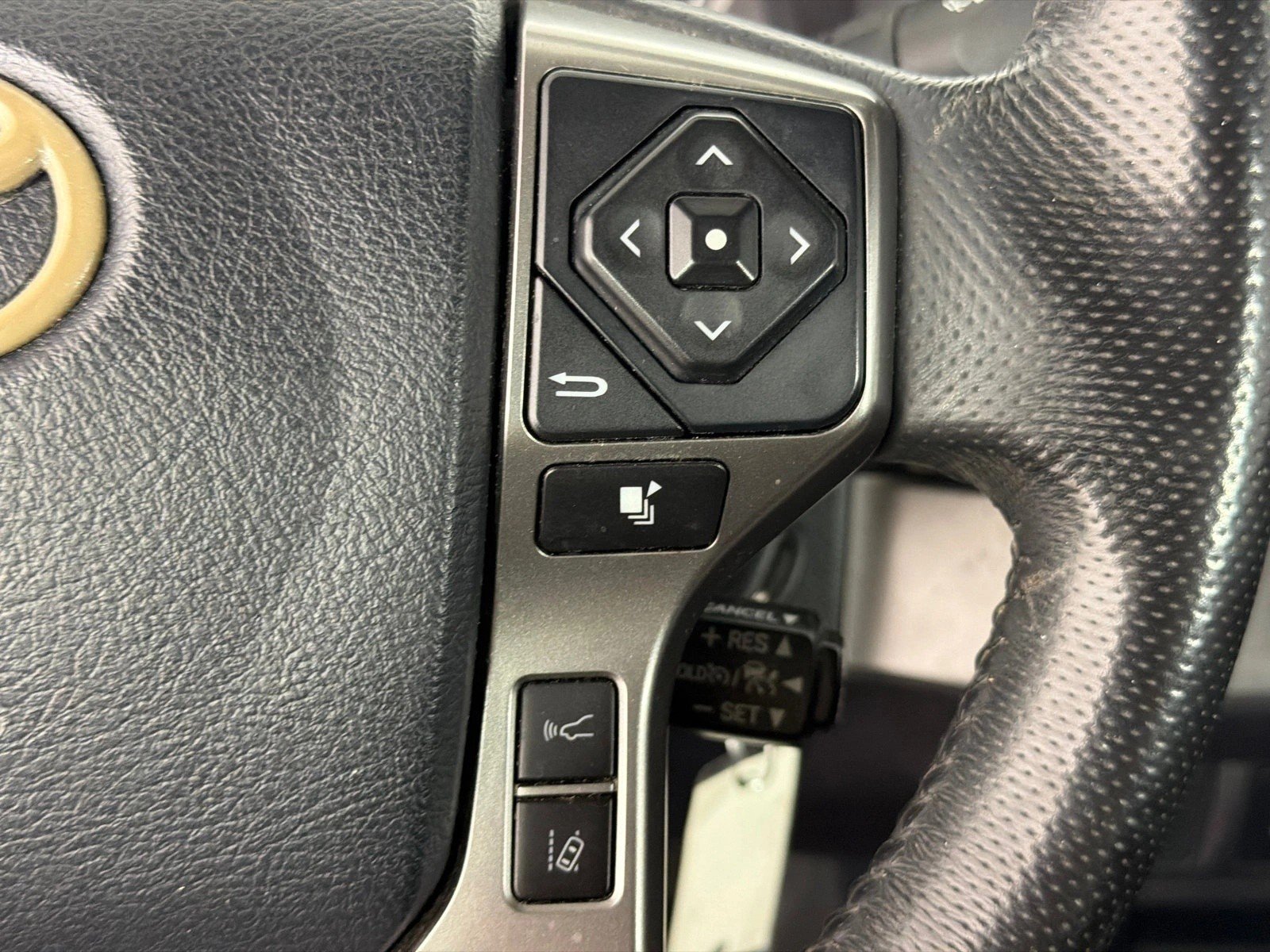 Used 2019 Quicksand Toyota SR5 image 25