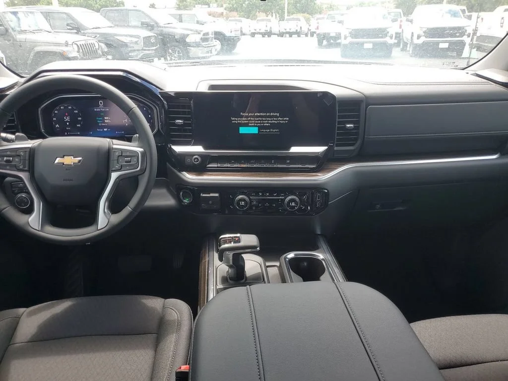 New 2026 Summit White Chevrolet LT image 10