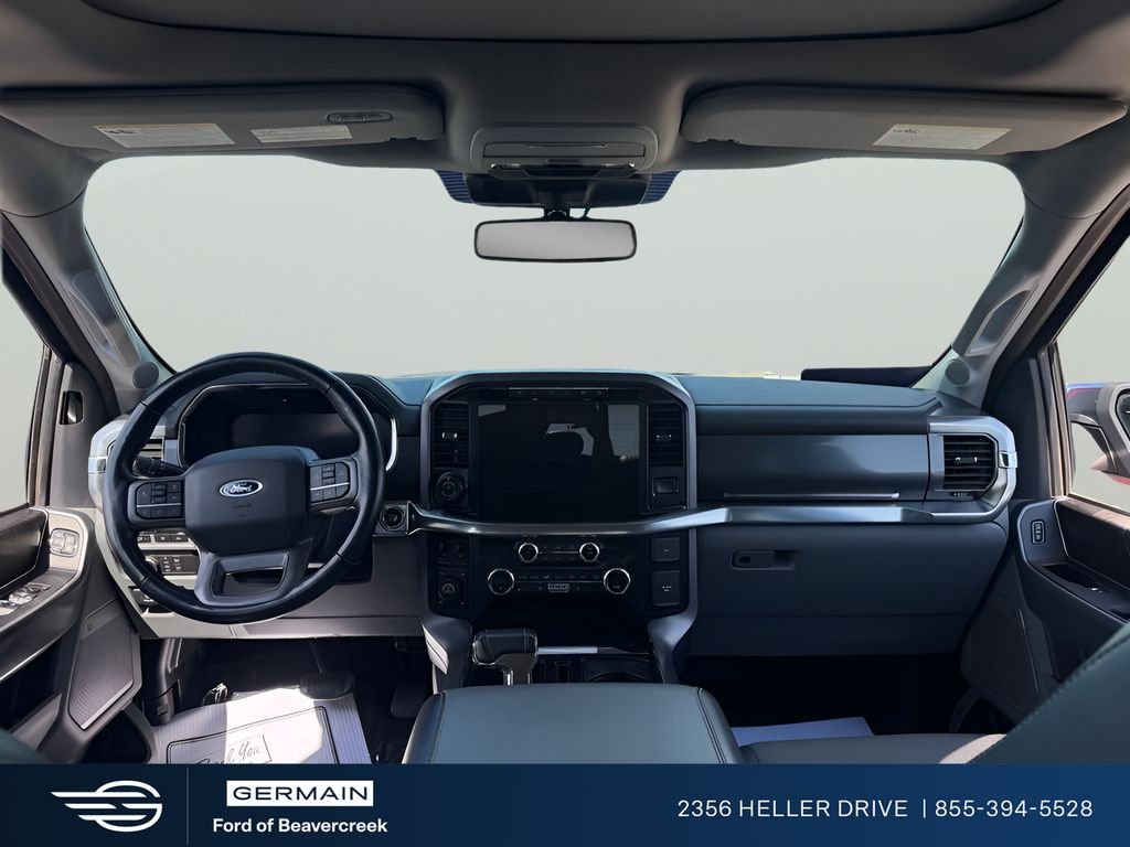 Used 2021  Ford Lariat image 10