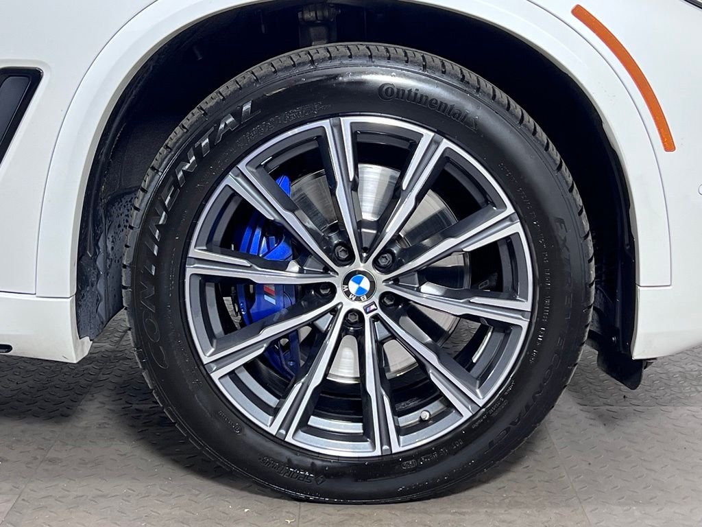 Used 2021 White BMW xDrive40i image 13