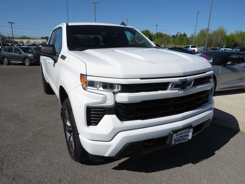 Used 2023 Summit White Chevrolet RST image 5