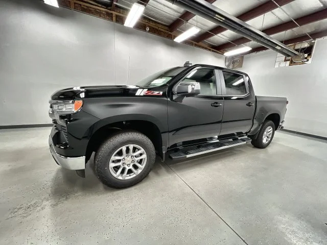 New 2026 Black Chevrolet LT image 5