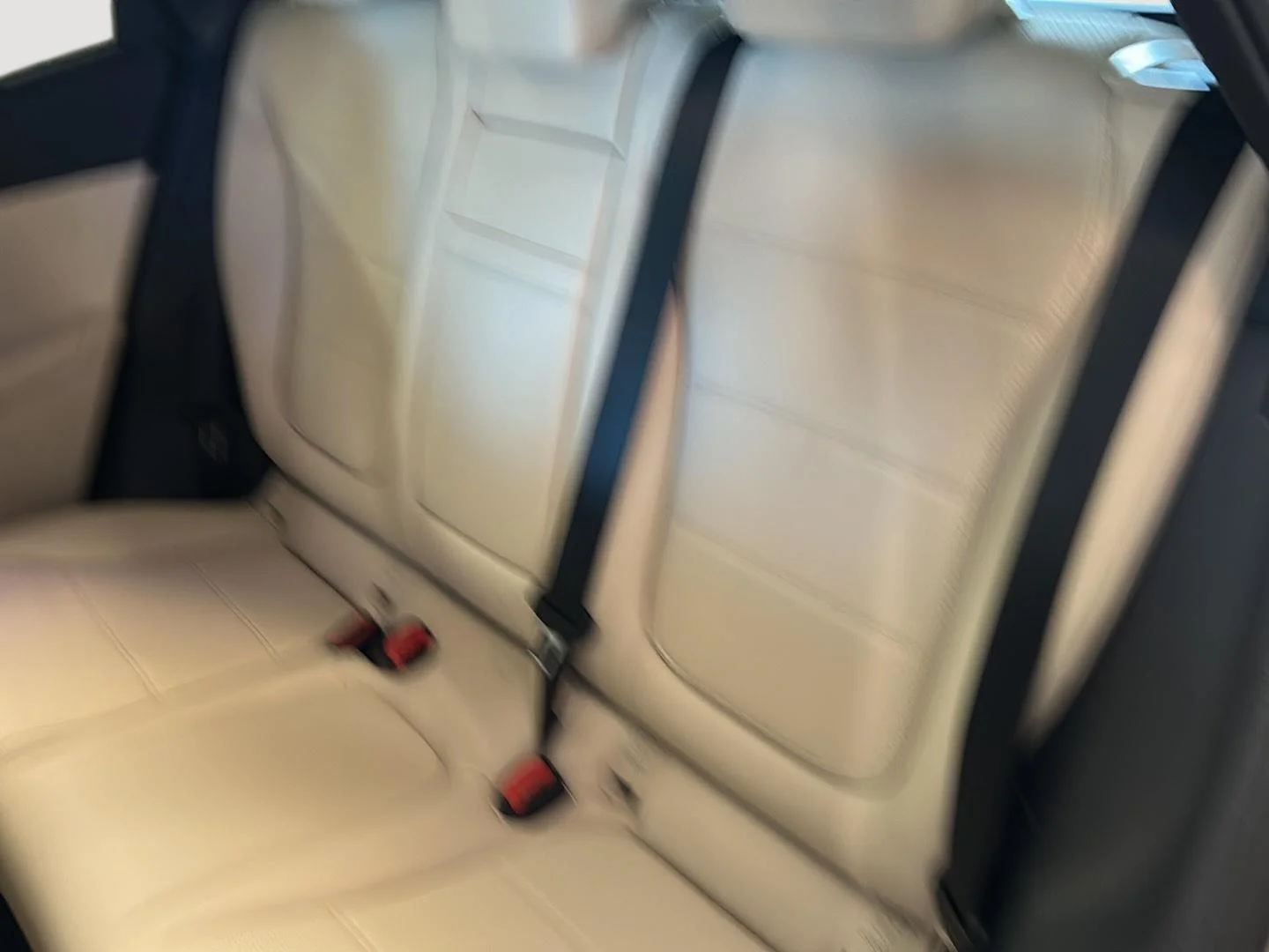 New 2026 Polar White Mercedes-Benz GLC 300 image 26