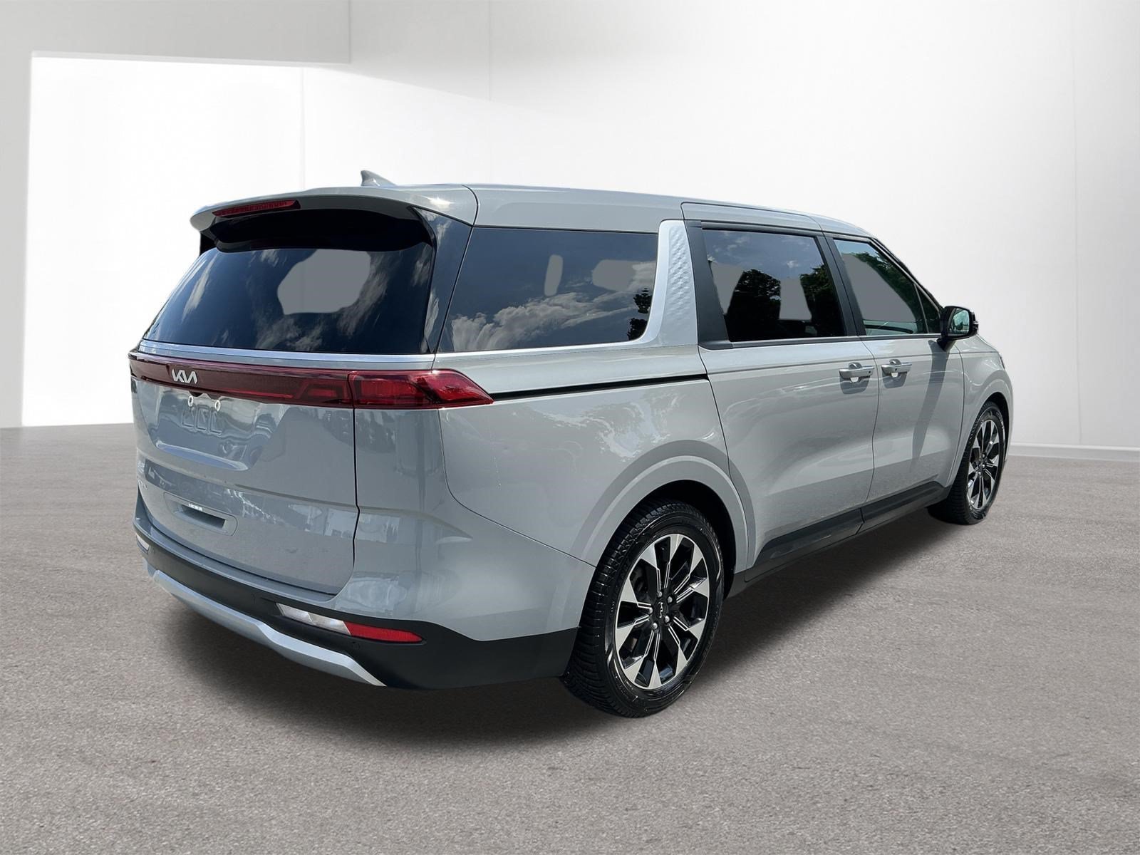 Certified Used 2024 Ceramic Silver Kia EX image 3