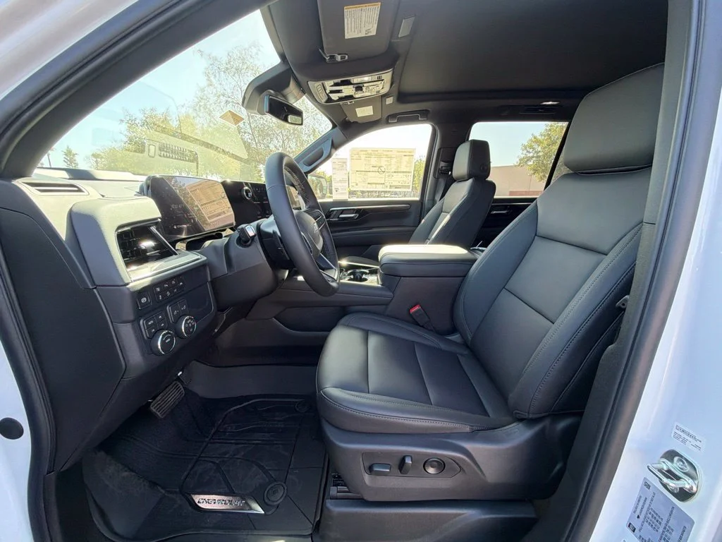2027 Chevrolet Tahoe Z71 - Photo 17