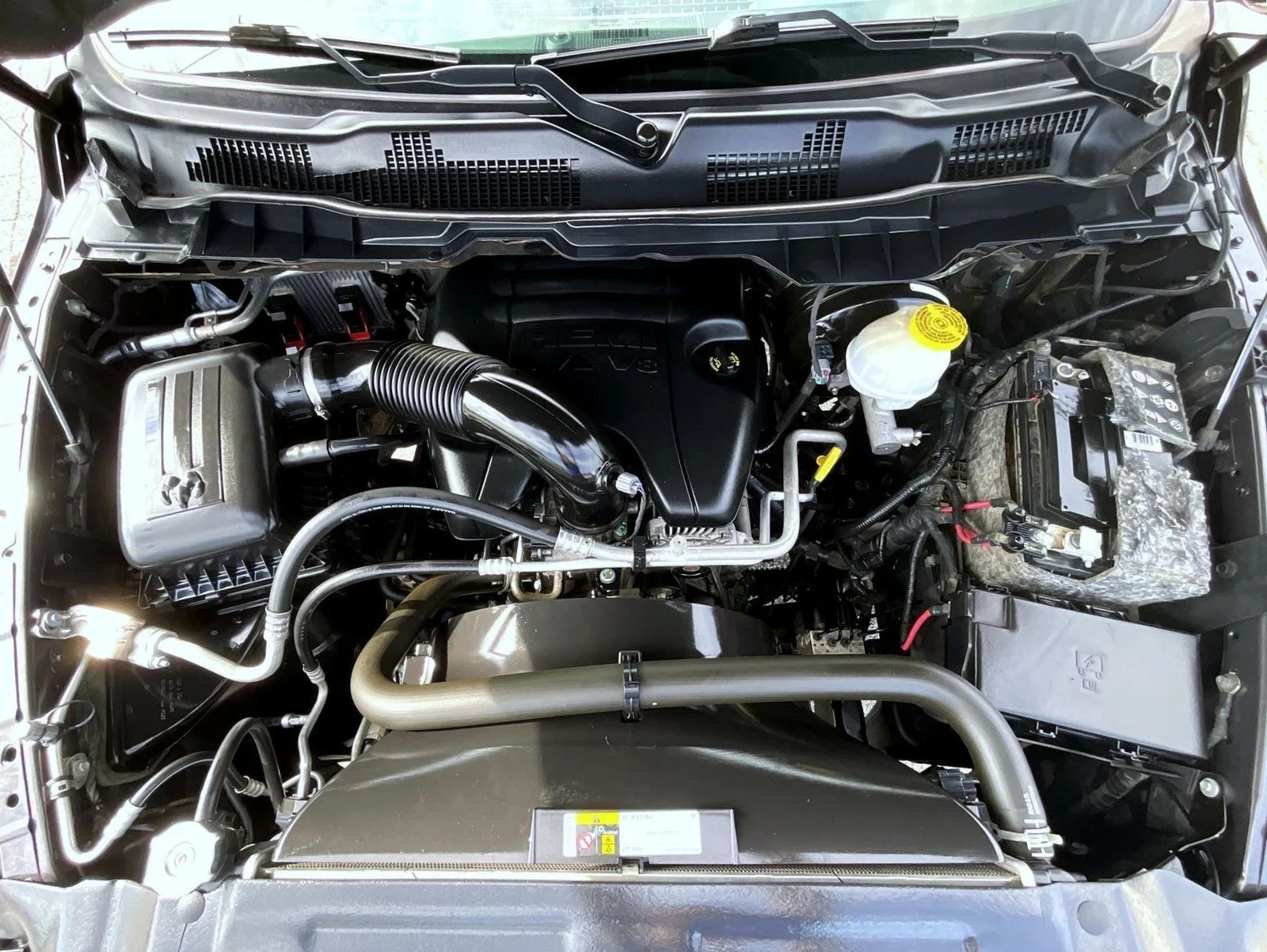 Certified Used 2019 Gray Ram Express image 25