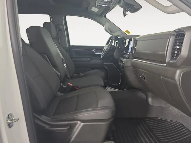 Used 2022 Summit White Chevrolet RST image 8