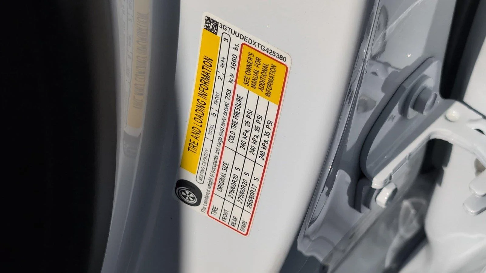 New 2026 Glacier White Tricoat GMC SLT image 16