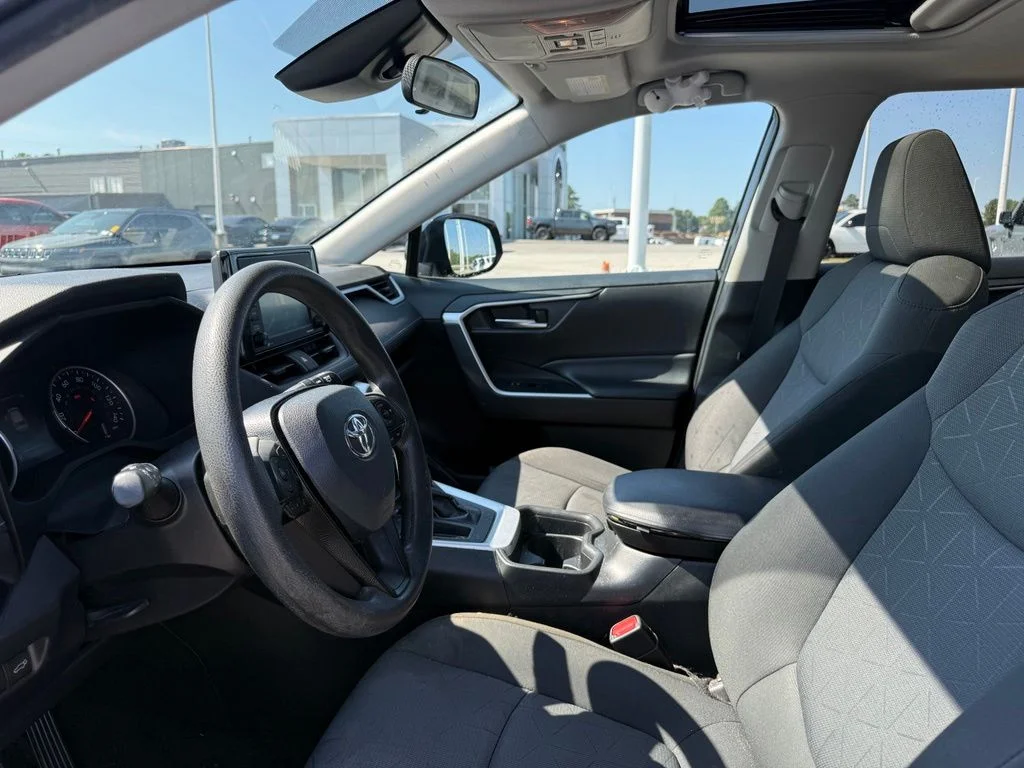 Used 2021 Black Toyota XLE image 4