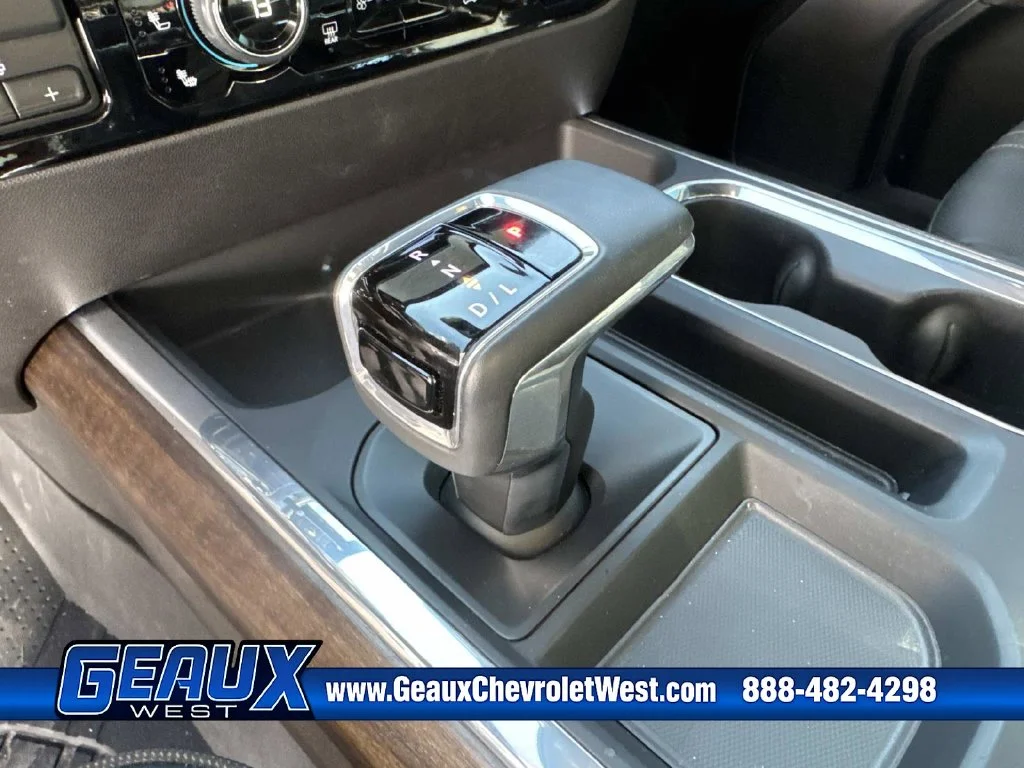 Used 2025 Black Chevrolet High Country image 40