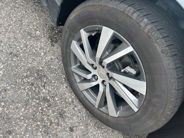 Used 2024 Gray Chevrolet LT image 2