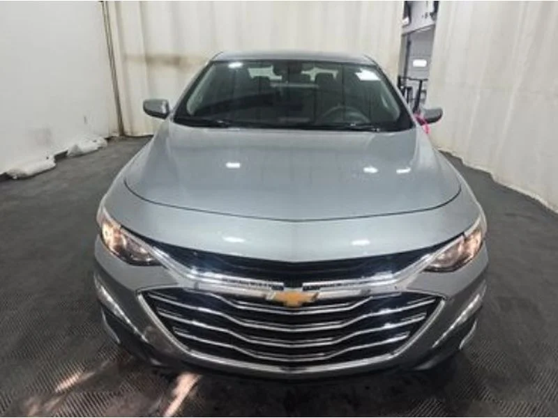 Used 2024 Sterling Grey Metallic Chevrolet LT (1LT) image 2
