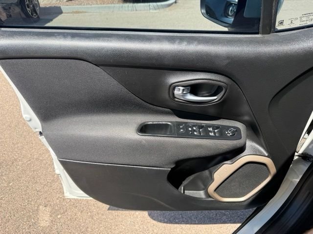 2016 Jeep Renegade Latitude - Photo 11