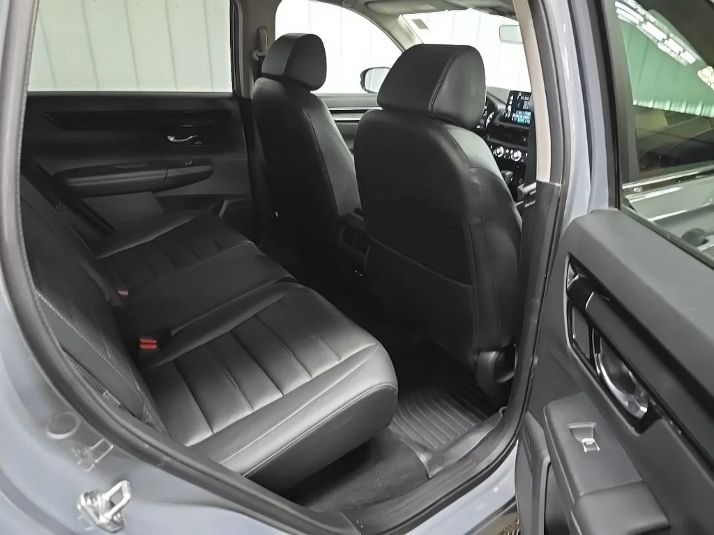 Used 2024 Gray Honda EX-L image 18