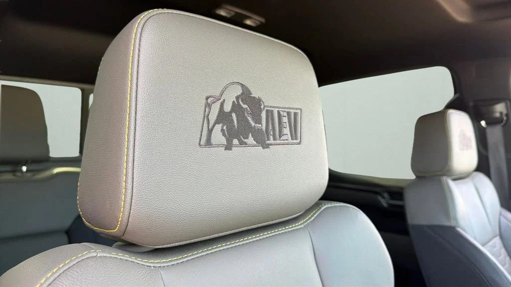 Used 2024 Summit White Chevrolet ZR2 image 37