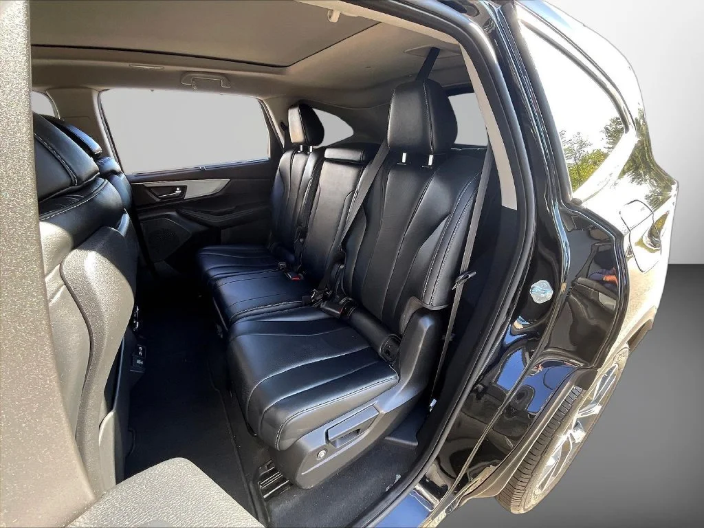 Used 2023 Majestic Black Pearl Acura Technology image 24