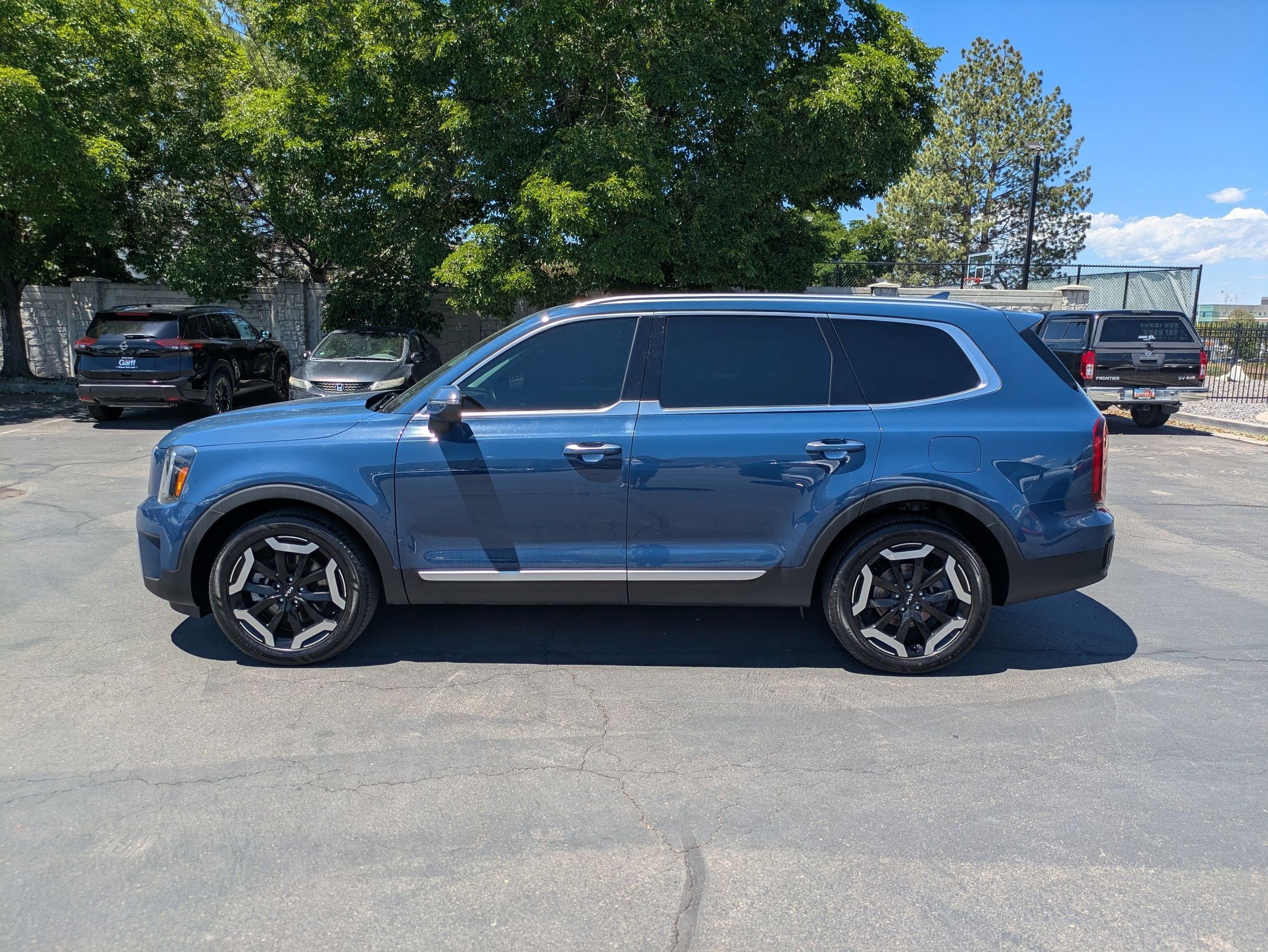 Used 2023 Midnight Lake Blue Kia S image 7