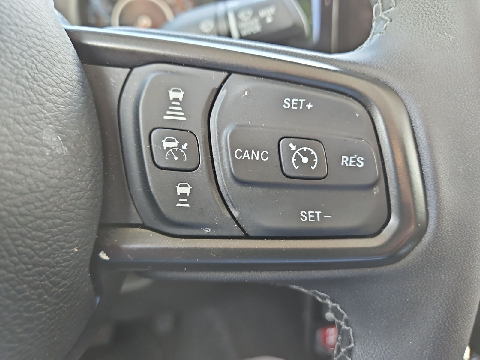 Used 2026 White Jeep Mojave image 26